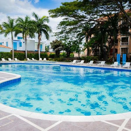 Hotel Penon Suites Girardot Exterior foto