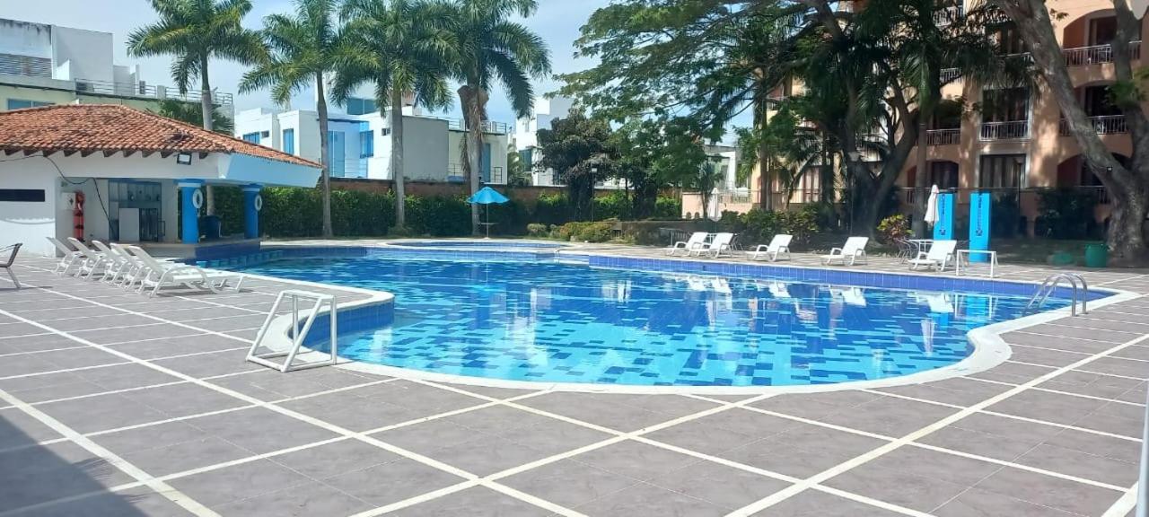 Hotel Penon Suites Girardot Exterior foto