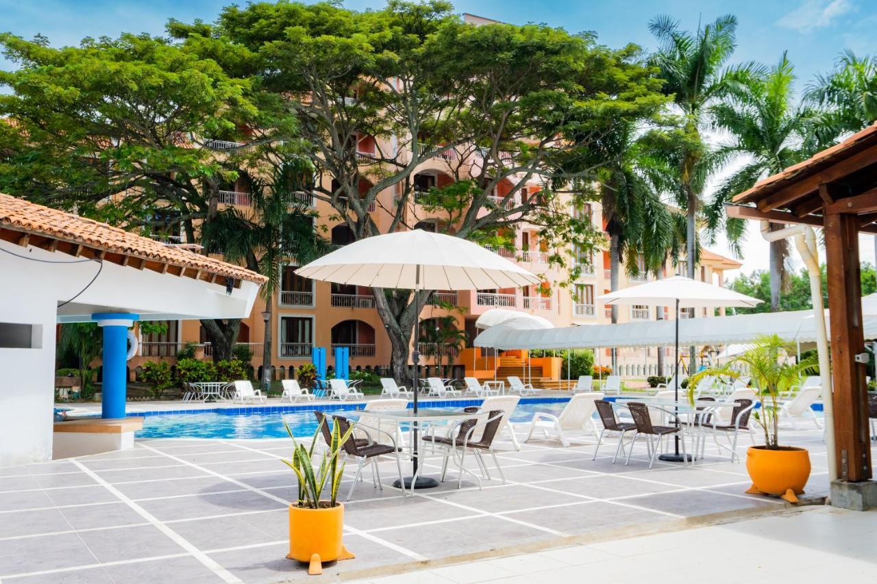 Hotel Penon Suites Girardot Exterior foto