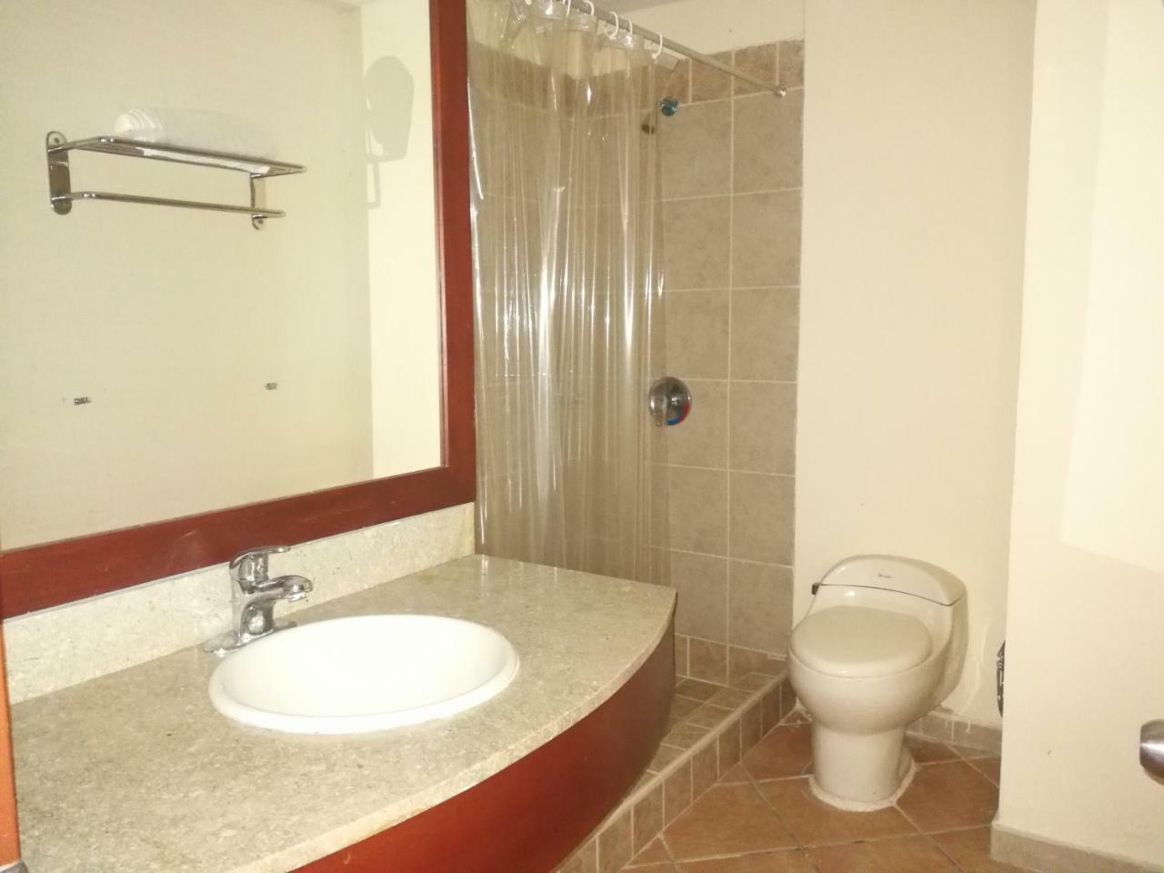Hotel Penon Suites Girardot Exterior foto